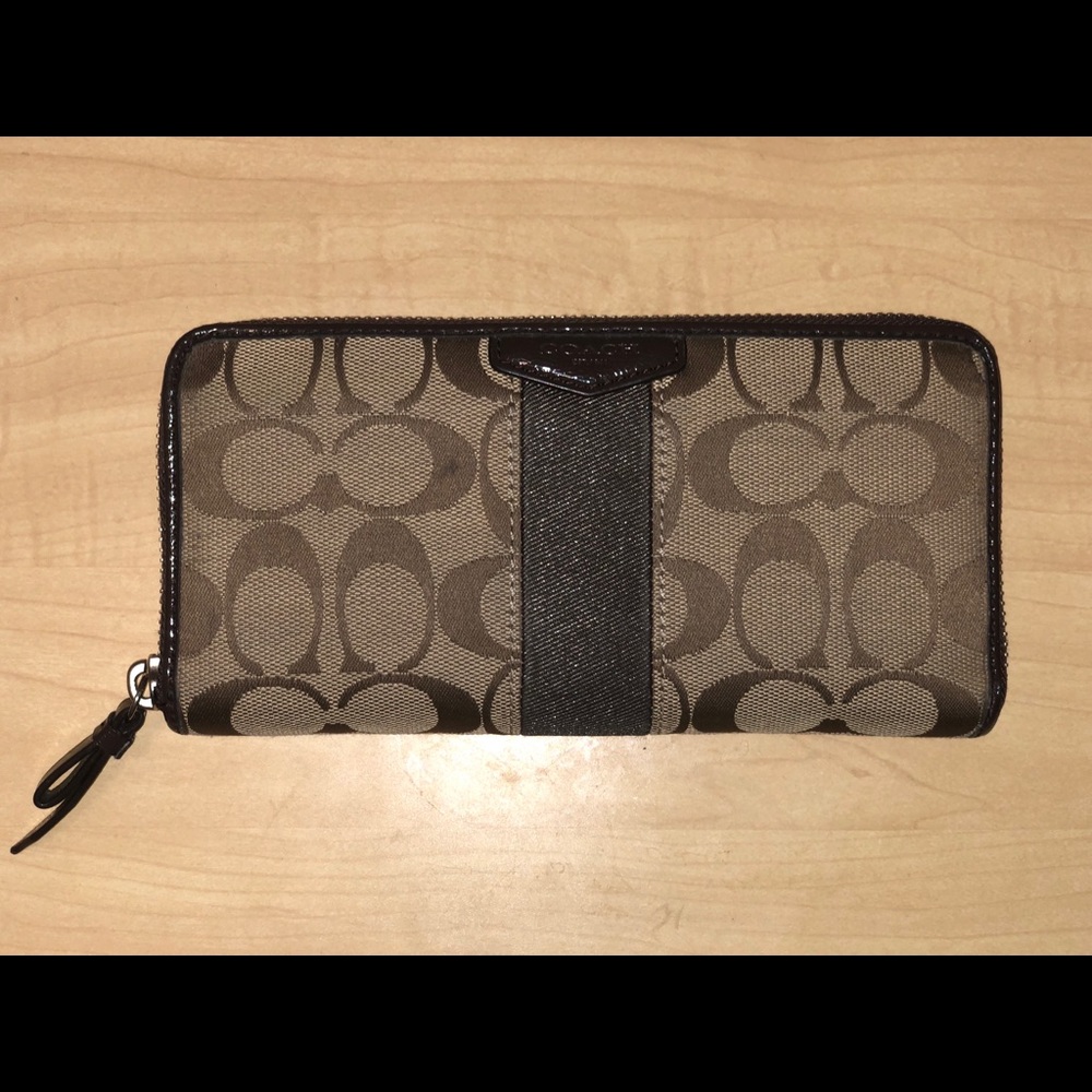 Coach Accordion Zip Wallet